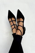 BENEDETTA | Eleganti ballerine stringate a punta per un look raffinato