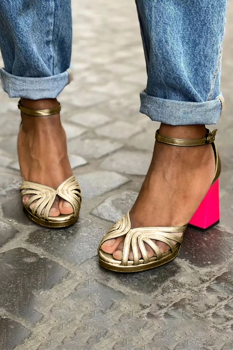 Soise™ | Elegant ankle strap sandals with open toe for a sophisticated style