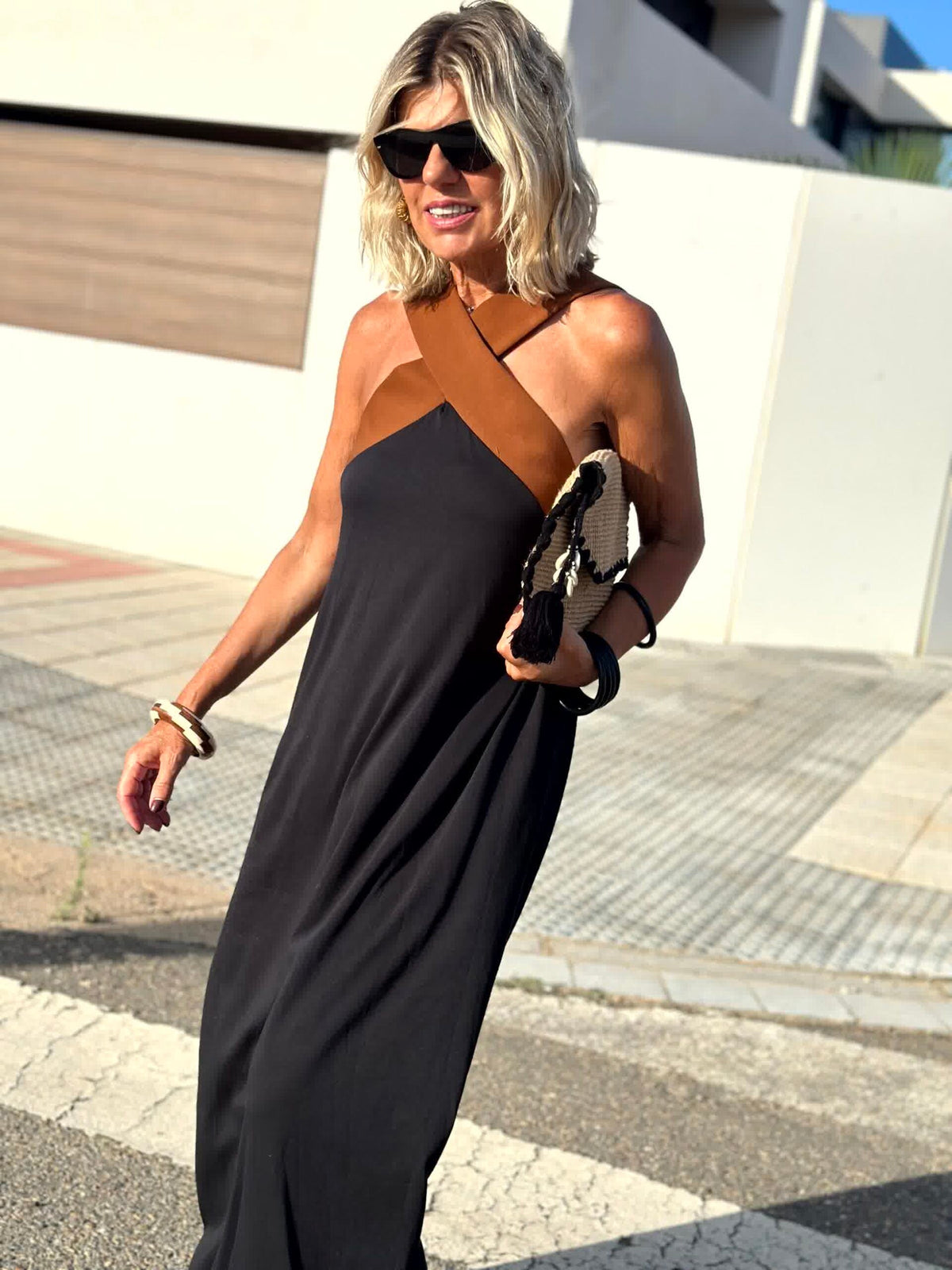 Sienna | Abito Elegante con Schiena Scoperta e Collo Incrociato alla Moda